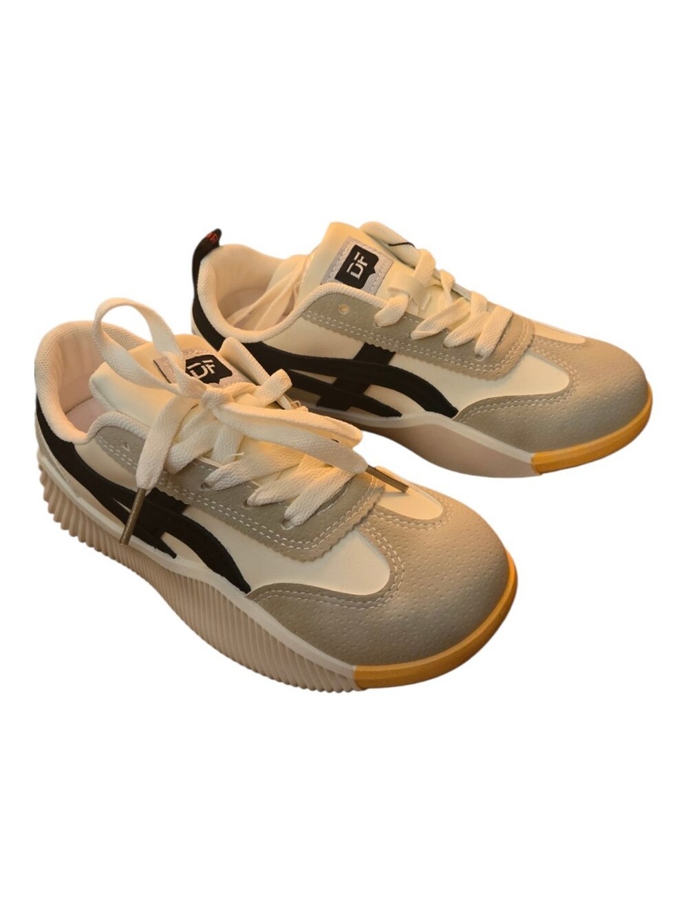 De Florance White & Black Chunky Vintage Sneakers NWT Size 6 (35) Ortho